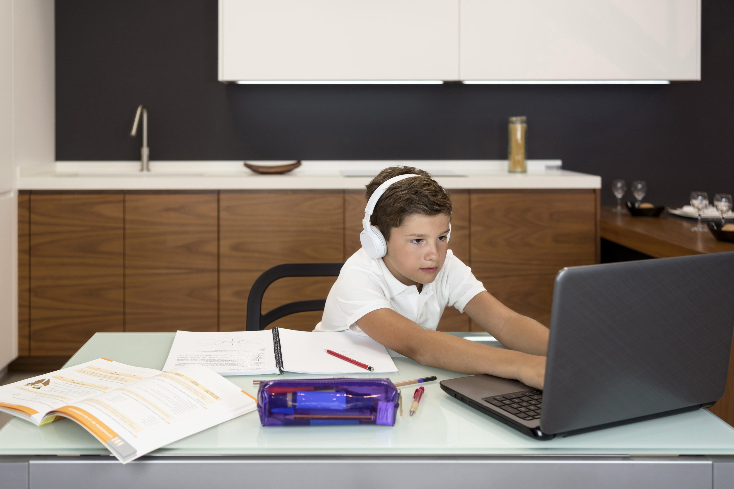 online schooling UK students learning at home